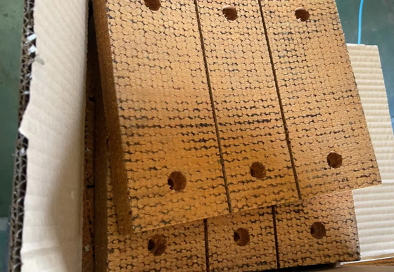 Materiale di blocchi di freno di perforazione di resina tessuto per freni per piloti